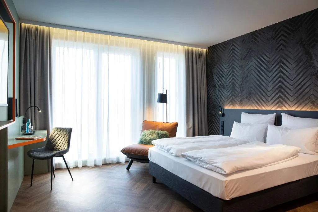 DOUBLE SUPERIOR Room, LOGINN Hotel Berlin Airport, Berlin