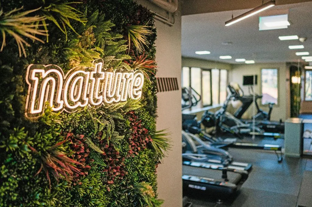 Sports and Entertainment, Holiday Inn Lisbon Continental, Lisbon