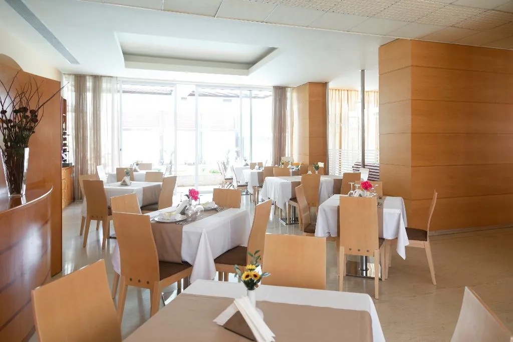 Restaurant, Athineon, Rhodes