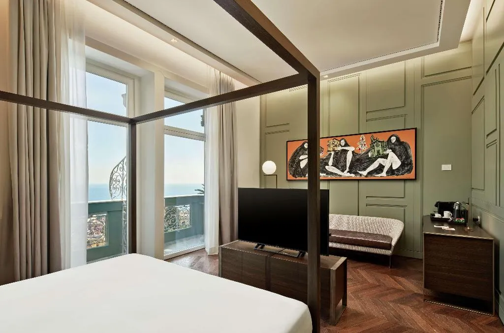 Room, de Bonart Naples-Curio Collection by Hilton, Naples