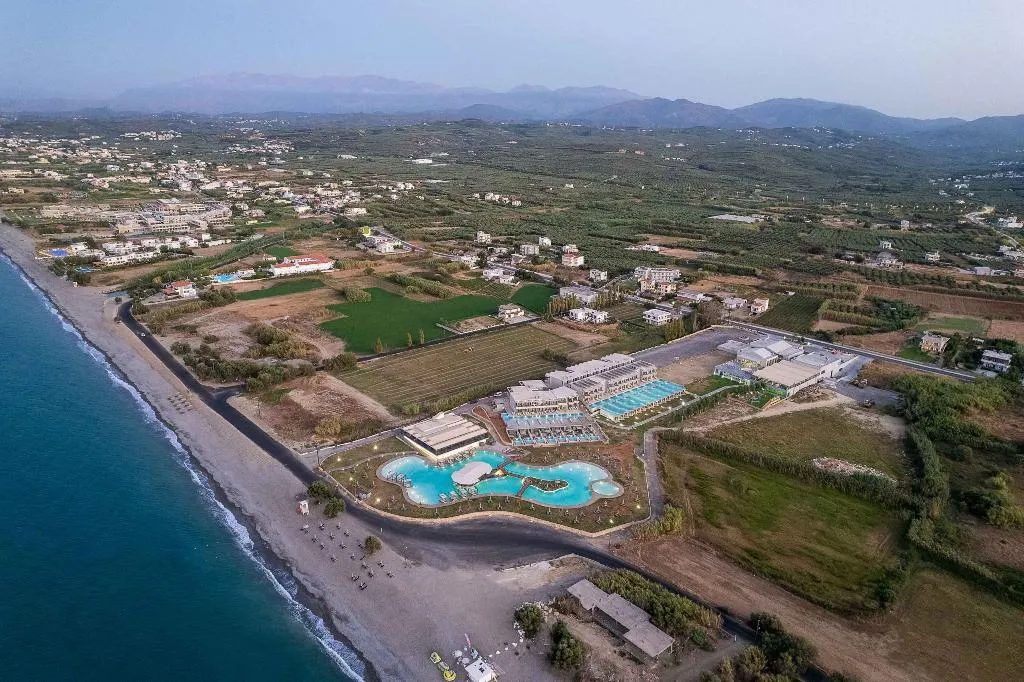 General view, Chq Galini Palace, Crete