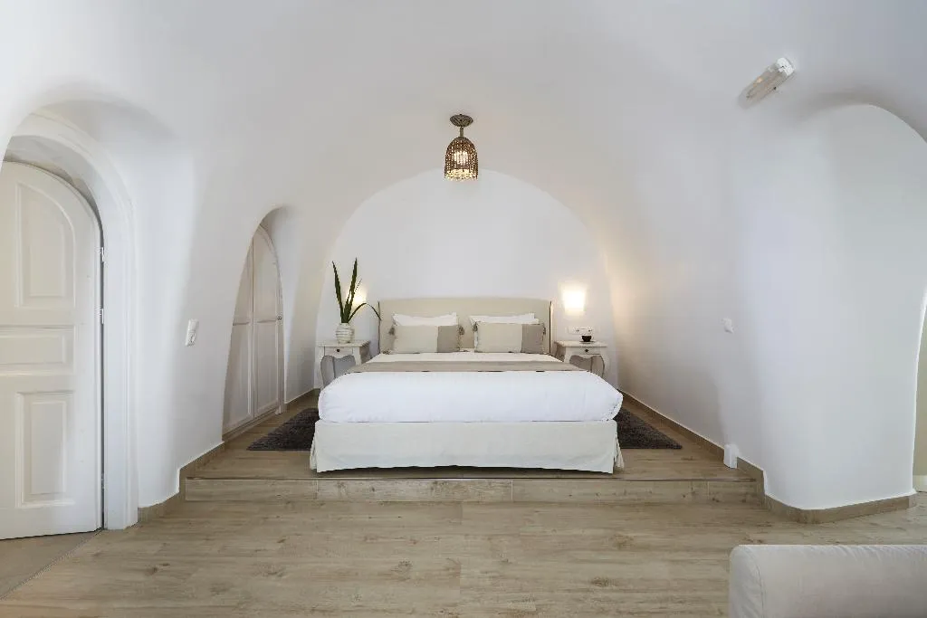 VILLA HONEYMOON Room, Celestia Grand, Santorini