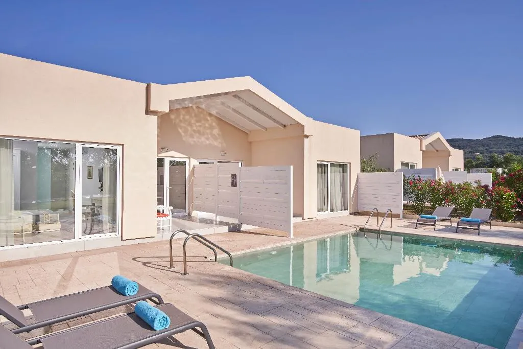 VILLA WITH PRIVATE POOL Room, Sandy Villas, Corfu