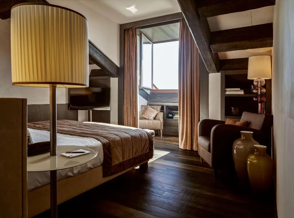 Room, Hyatt Centric Murano Venice, Venice