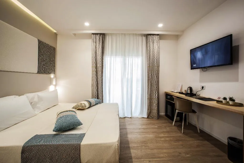 Double or Twin CLASSIC WITH BALCONY Room, Noha Lifestyle Hotel - Adults Only, Cagliari