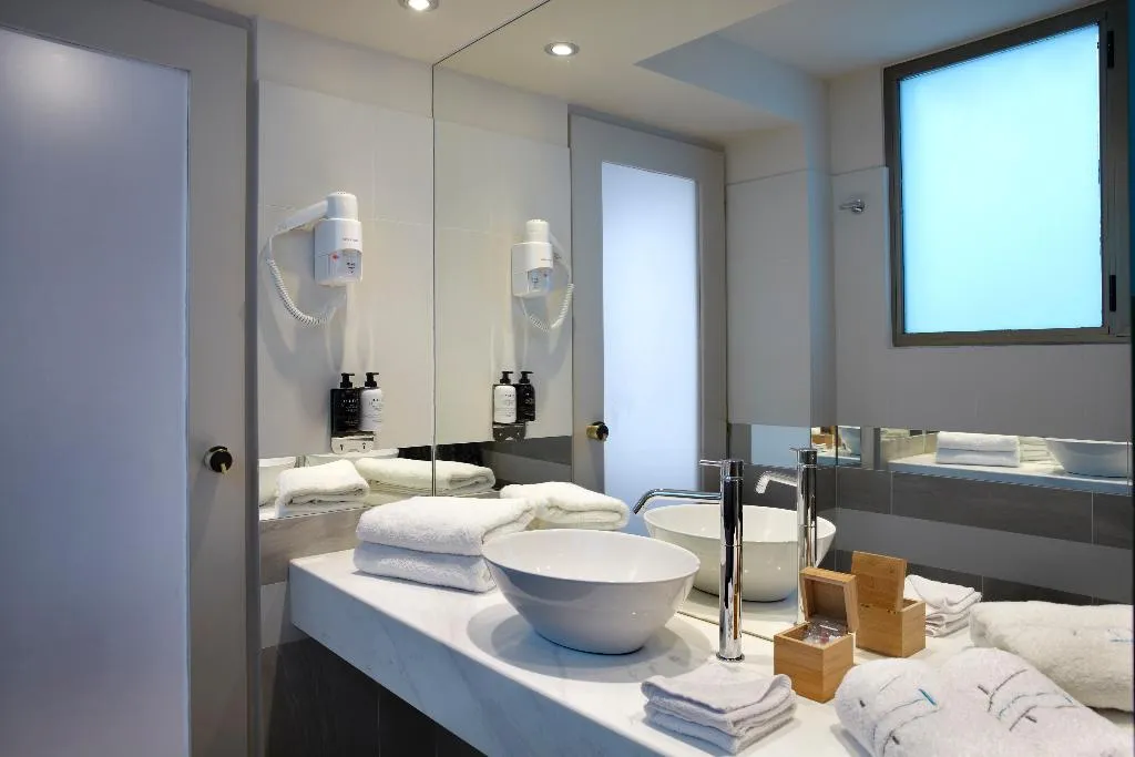 SUITE CAPACITY 4 Room, Athens Tiare by Mage Hotels, Athens