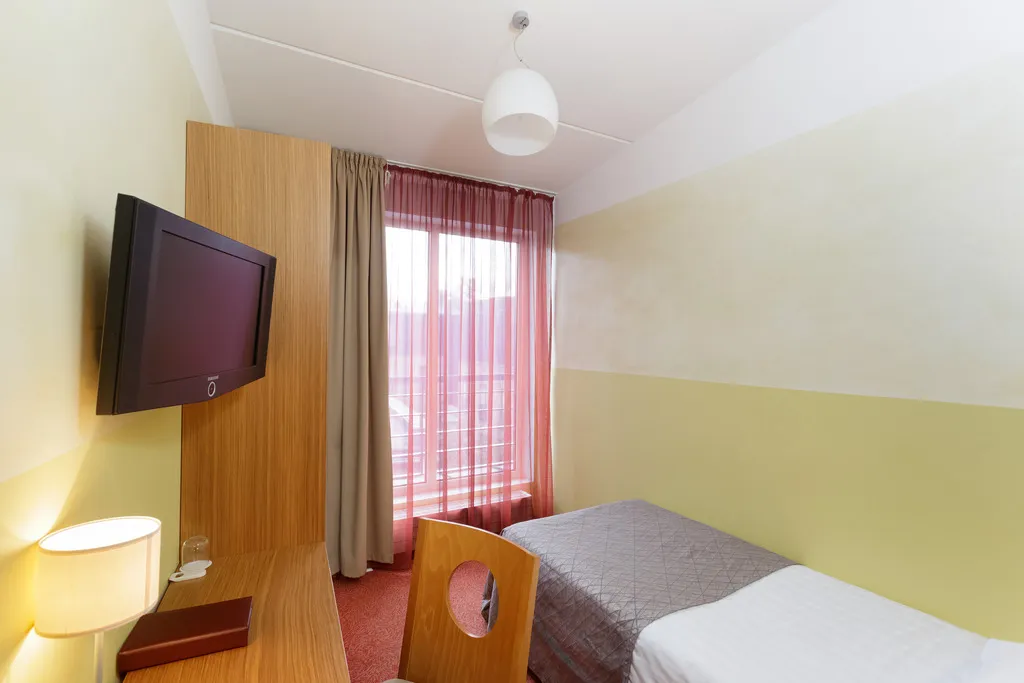DOUBLE SINGLE USE STANDARD Room, Bern, Tallinn