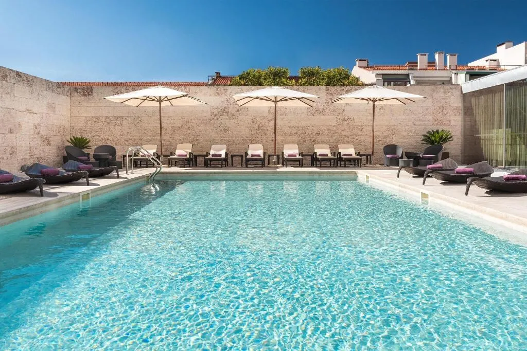 Pool, Sheraton Lisboa Hotel & Spa, Lisbon