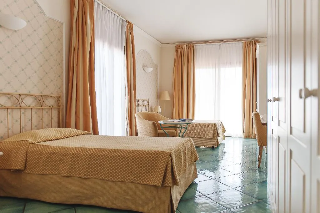 DOUBLE SUPERIOR Room, Hotel Santa Gilla, Cagliari