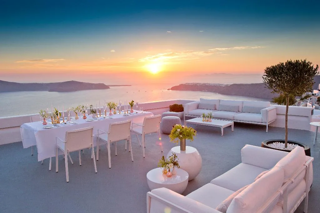 Bar, Grace Hotel Santorini, Santorini