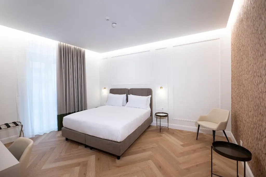 DOUBLE CLASSIC Room, Casa D Hotel Napoli, Naples