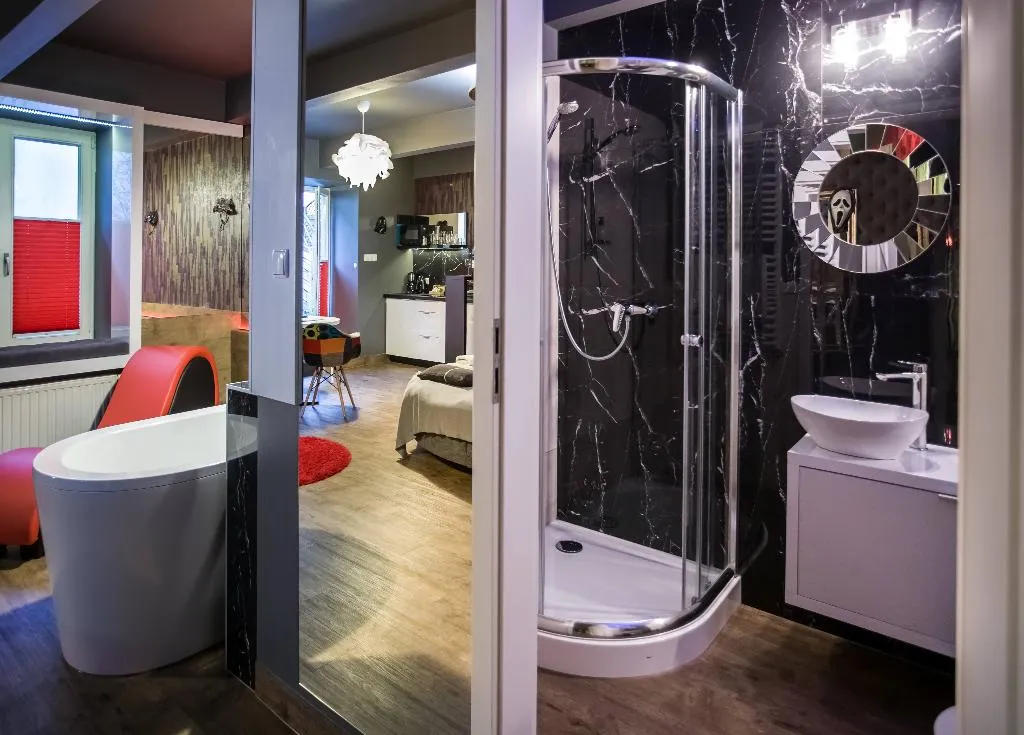 STUDIO STANDARD Room, Yourplace Biskupia Apartments, Krakow