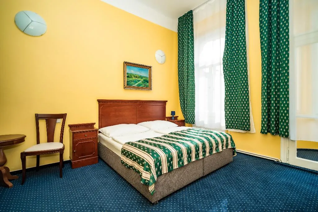 Double or Twin STANDARD Room, Otakar, Prague