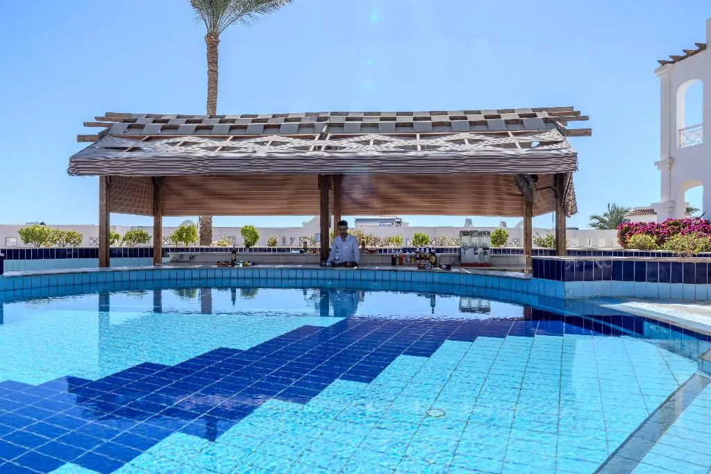 Bar, Continental Plaza Beach, Red Sea Riviera