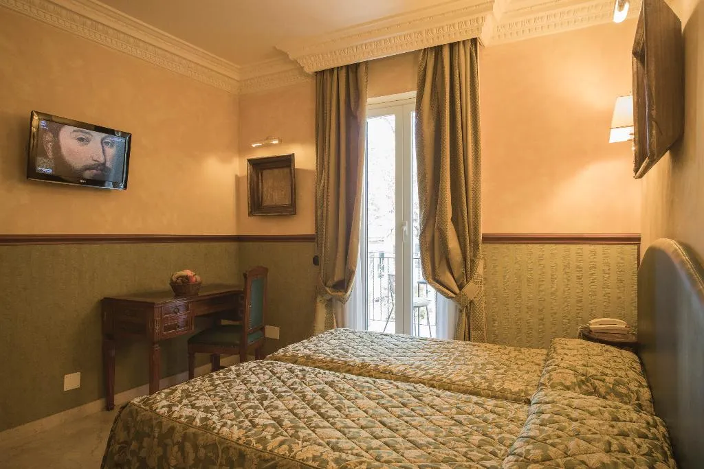 DOUBLE SINGLE USE STANDARD Room, Donatello, Rome