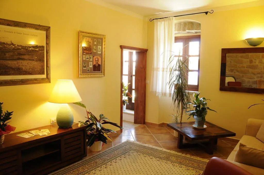 General view, La Casa di Babbai, Olbia