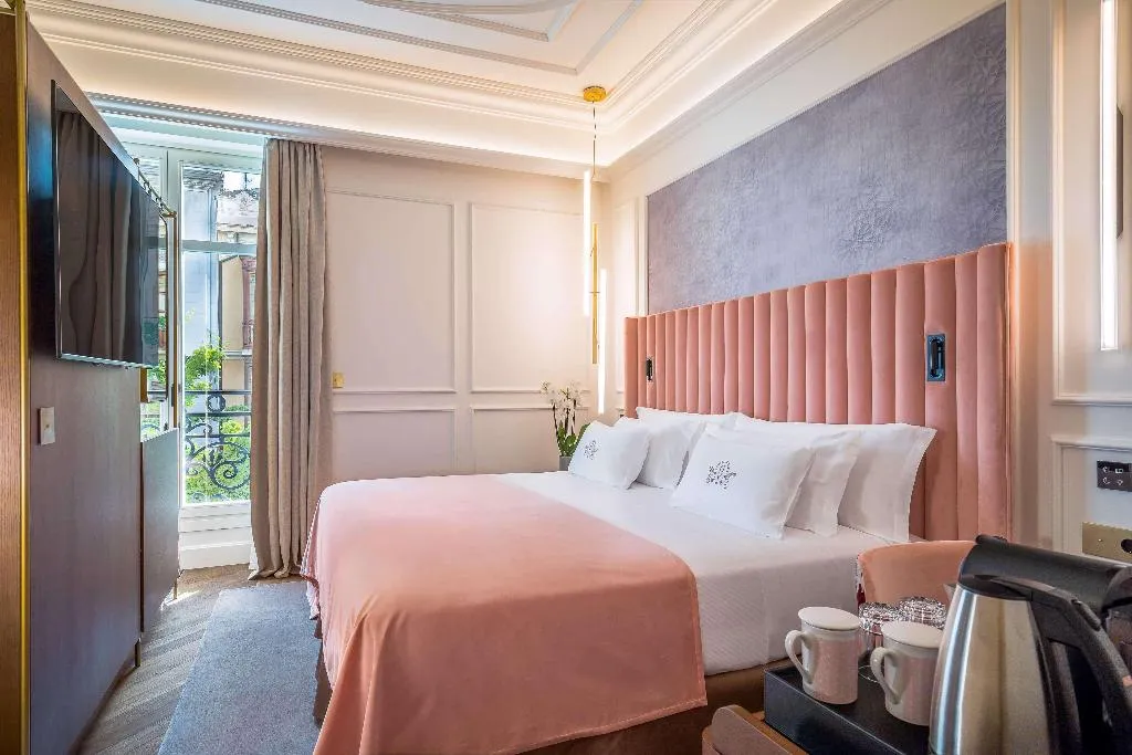 Double or Twin DELUXE Room, Palacio Gran Via, A Royal Hideaway Hotel, Andalucia