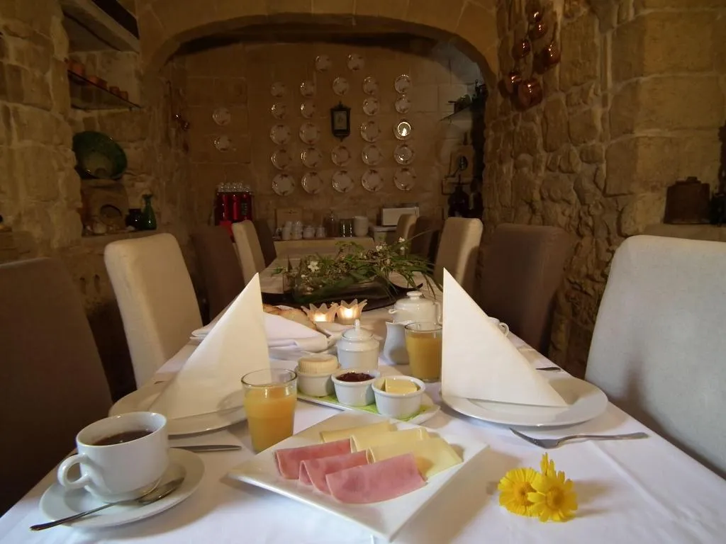 Restaurant, Loggia Mariposa, Malta