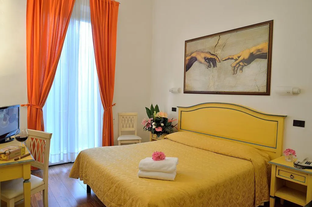 Double or Twin STANDARD Room, Vasari Palace, Florence
