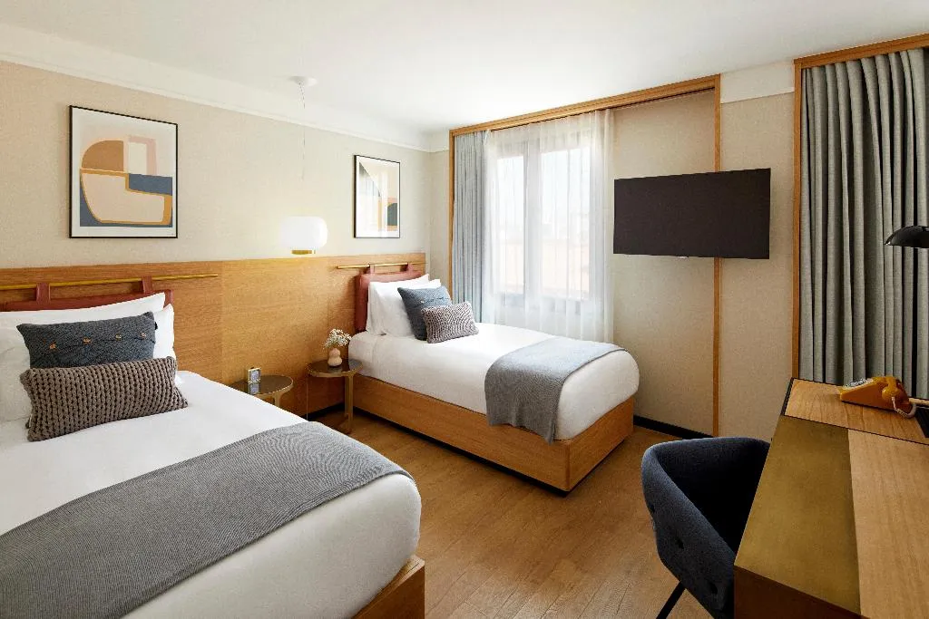 FAMILY ROOM WITH BALCONY Room, Kimpton Vividora Hotel, Barcelona