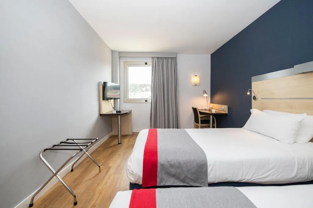 TWIN STANDARD Room, Holiday Inn Express Molins de Rei, Barcelona