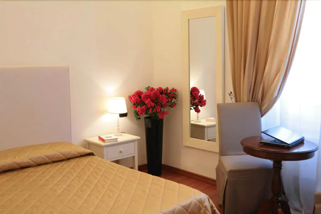 Room, Magnifico Messere - B&B, Florence