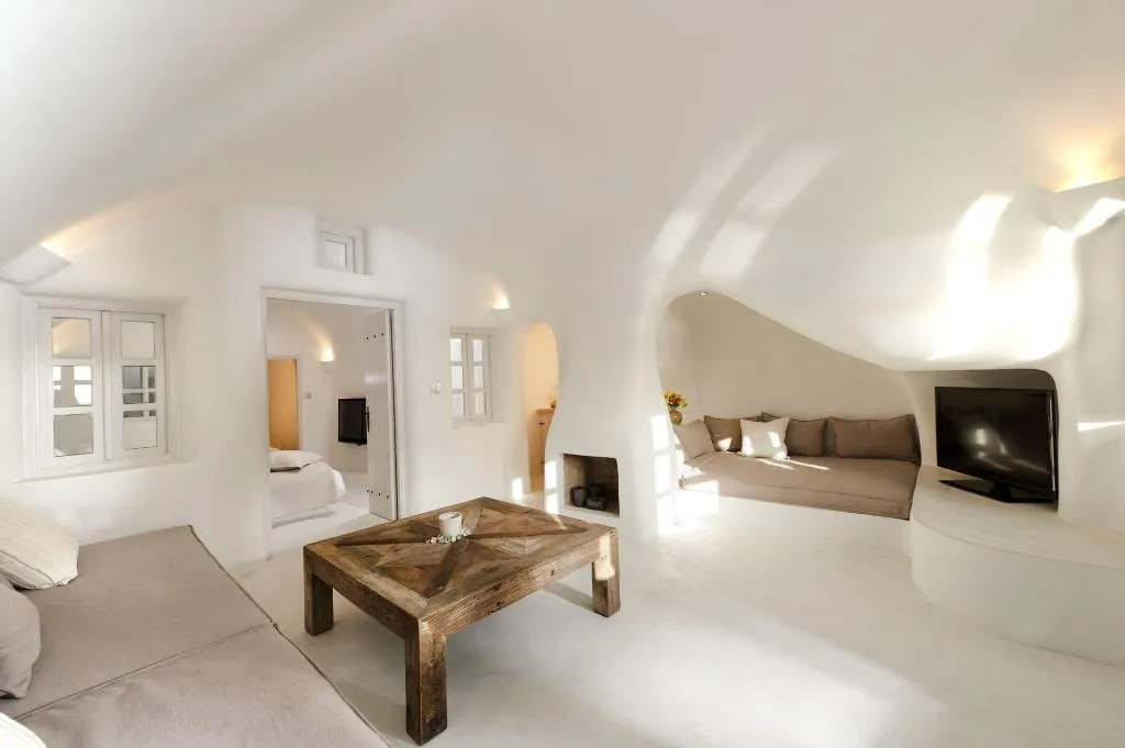 SUITE WITH JACUZZI Room, Kapari Natural Resort - member of Unique Lodges Na, Santorini
