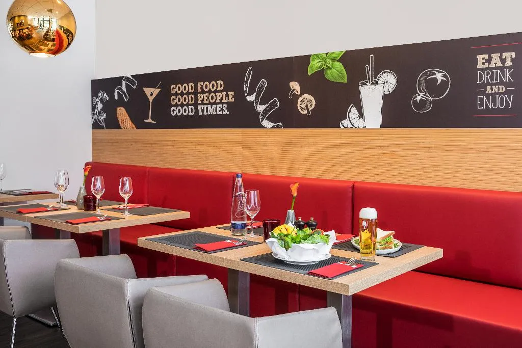 Bar, Ibis Muenchen City Sued, Munich