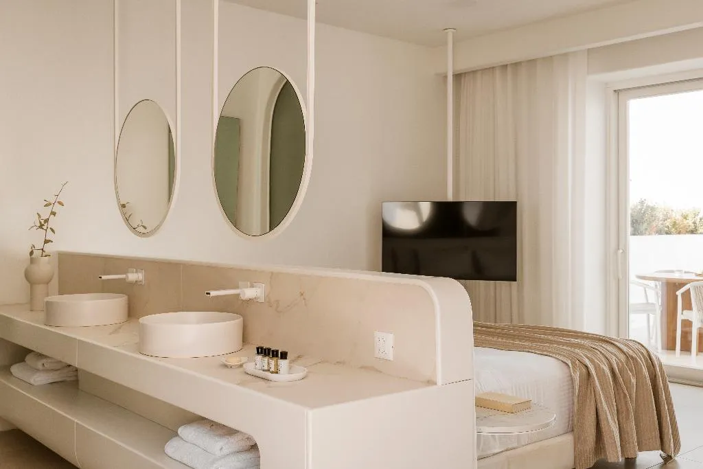 SUITE SEA VIEW WITH PRIVATE POOL Room, Lovia Mykonos, Mykonos