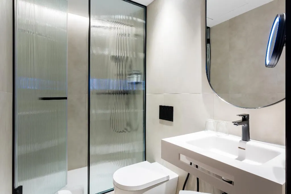 DOUBLE BASIC Room, Royal Ramblas, Barcelona