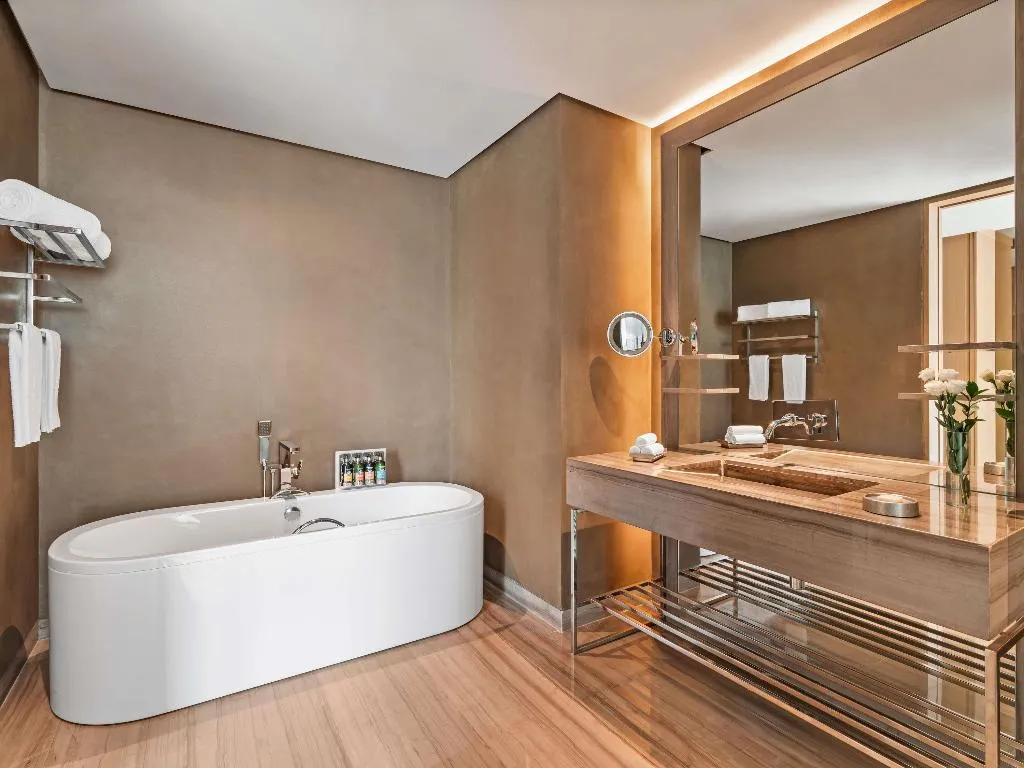 Double or Twin DELUXE Room, Rixos Premium Dubai JBR, Dubai