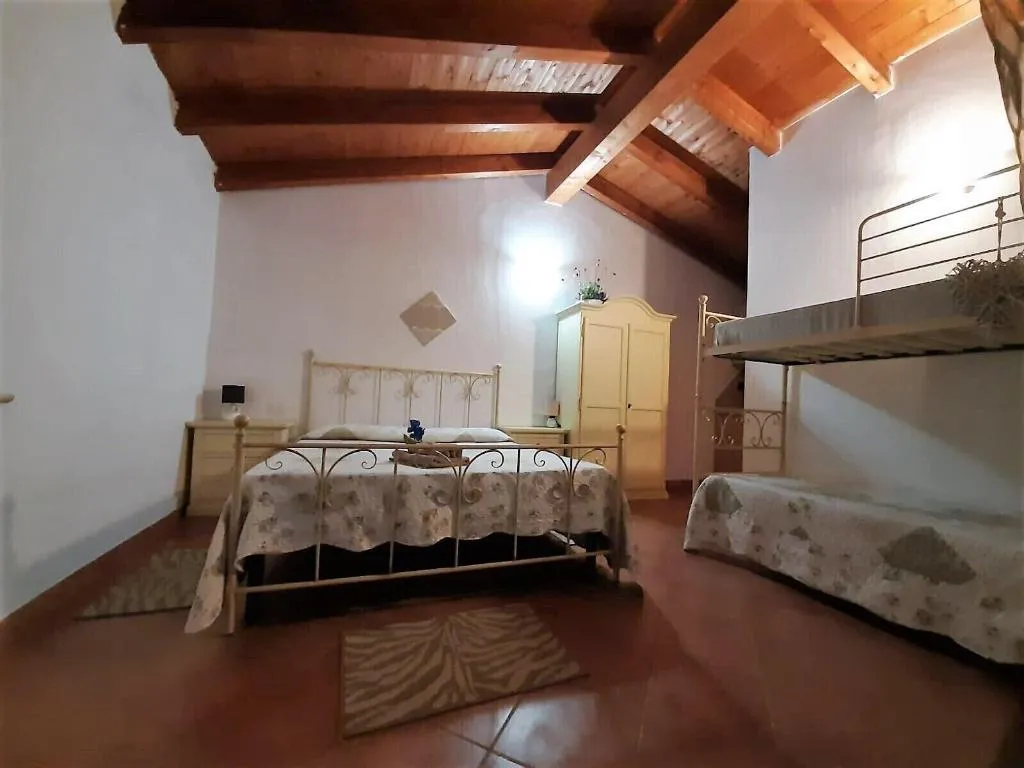Room, B&B Su Donnigheddu, Olbia