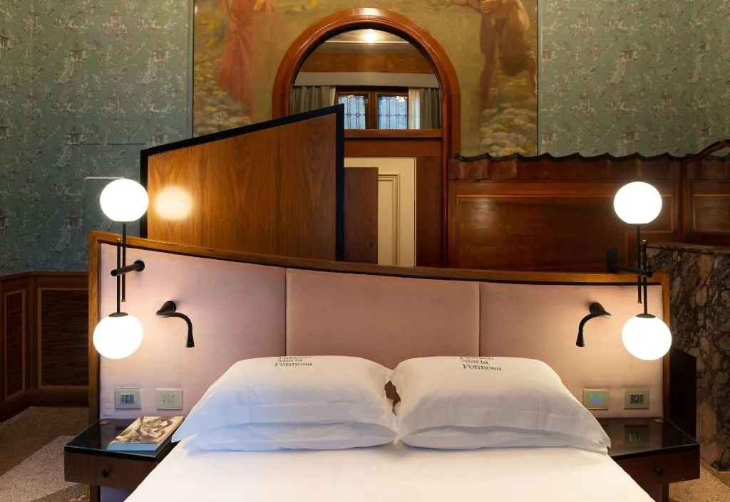 Room, Eight Hotel Venezia, Venice