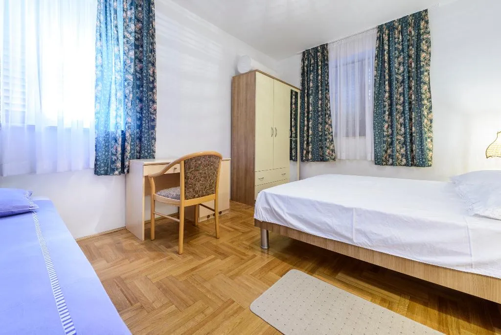 APARTMENT SEA VIEW WITH TERRACE Room, Apartments Matusko, Dubrovnik