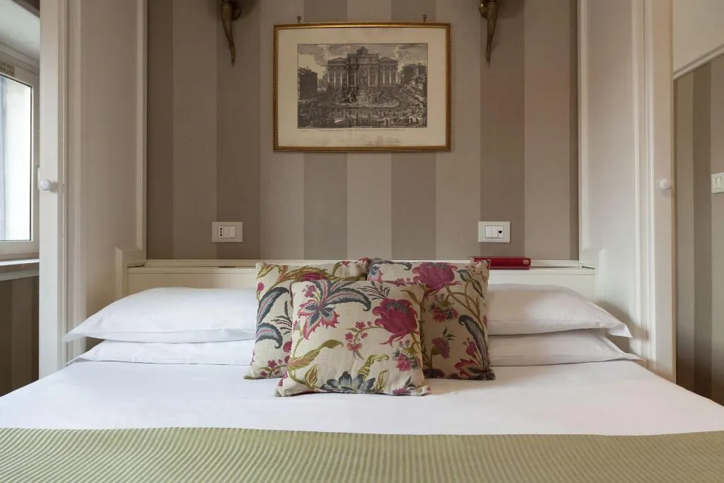 DOUBLE SUPERIOR Room, Hotel Kennedy, Rome