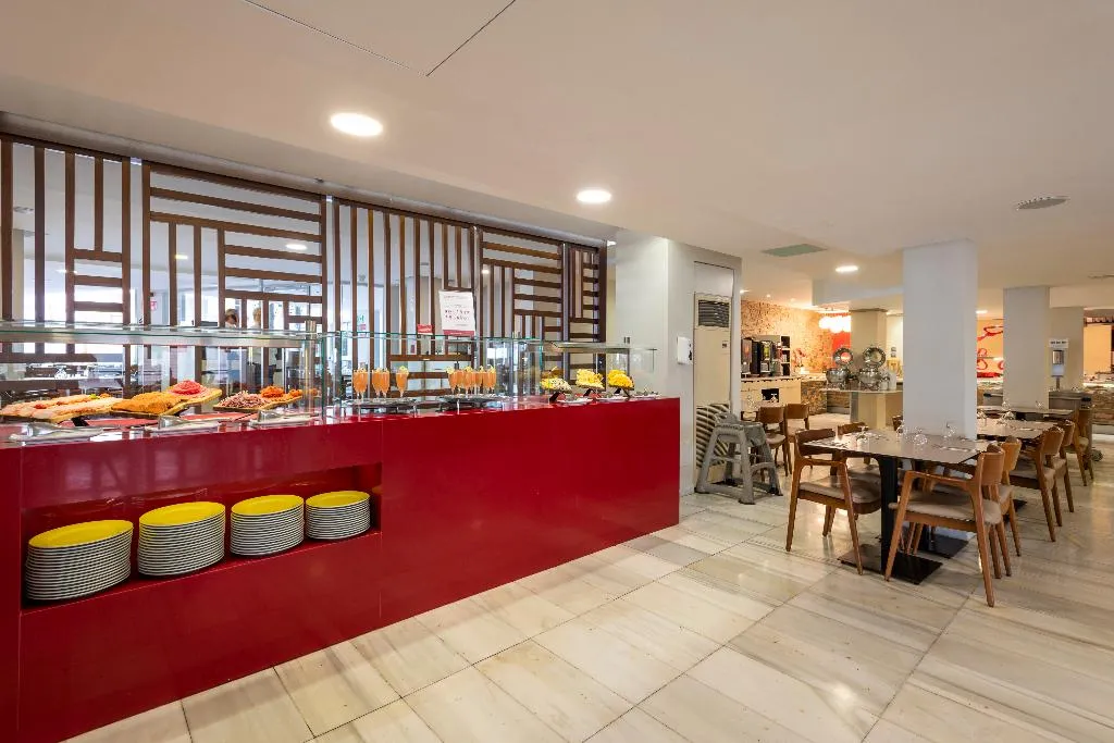Restaurant, Leonardo Royal Htl Mallorca Palmanova Bay, Majorca