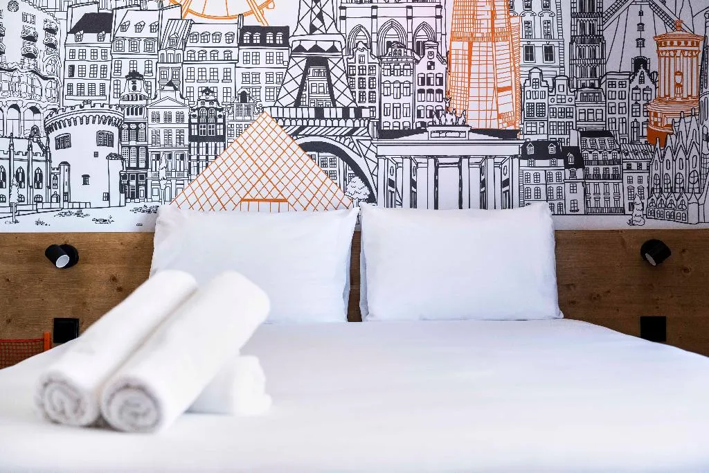 DOUBLE STANDARD Room, easyHotel Madrid Alcala, Madrid