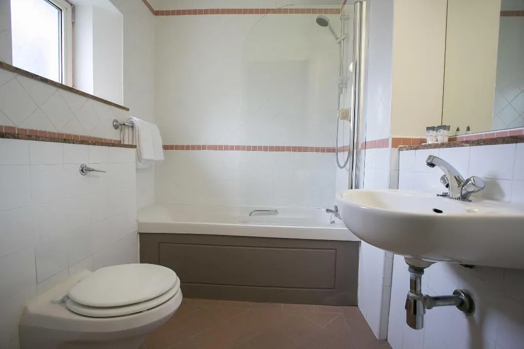 Room, Ballsbridge Townhouse - Merrion Road, Dublin