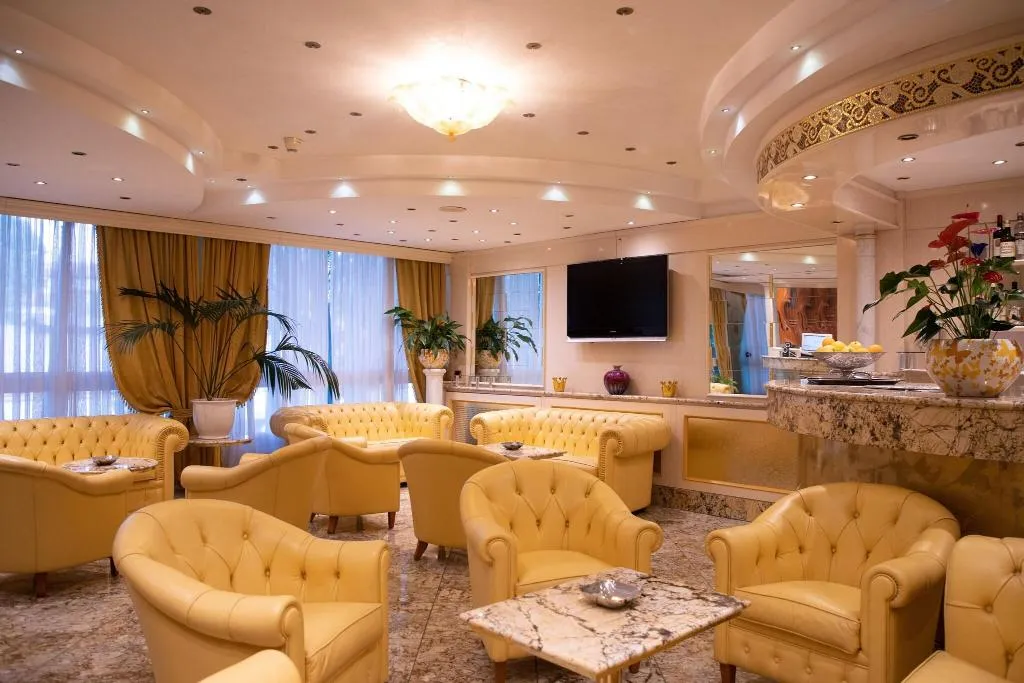 Lobby, Hotel Wagner, Milan
