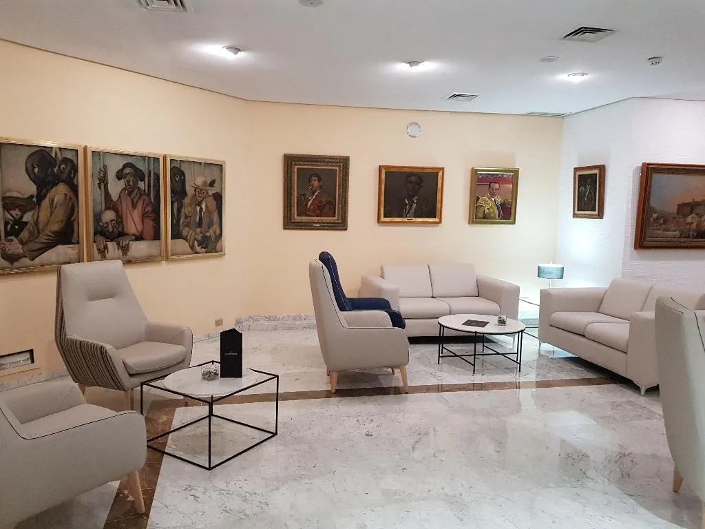 Lobby, Pasarela, Seville