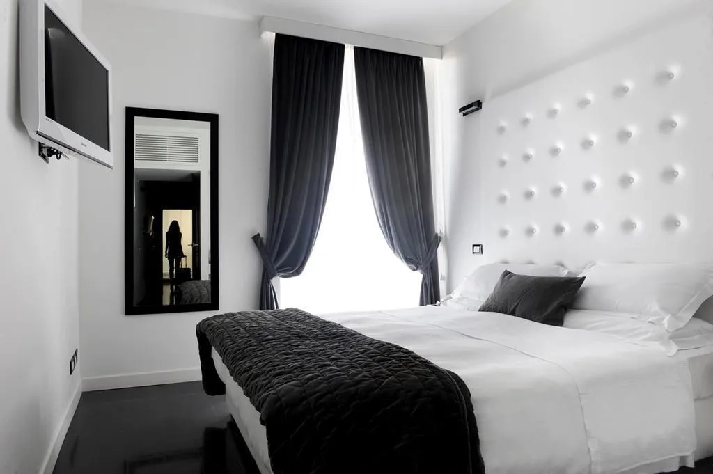 Room, Pantheon Royal Suite, Rome