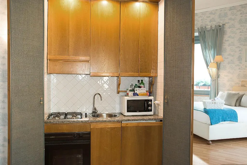 APARTMENT CAPACITY 4 Room, Residenza Echia, Naples