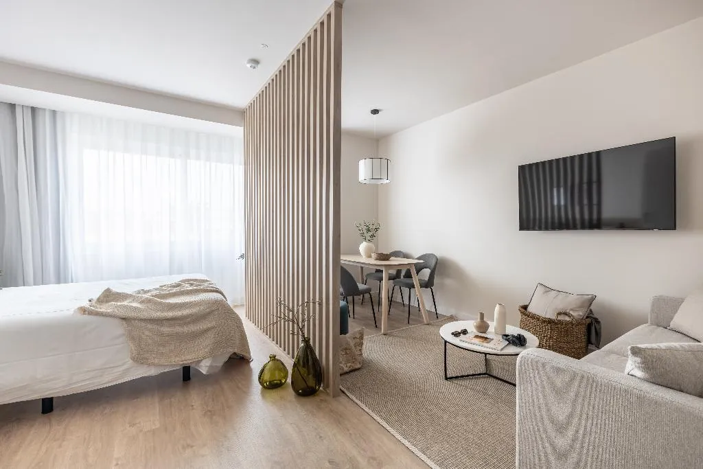 STUDIO CAPACITY 4 Room, Libere Madrid Chamberi, Madrid