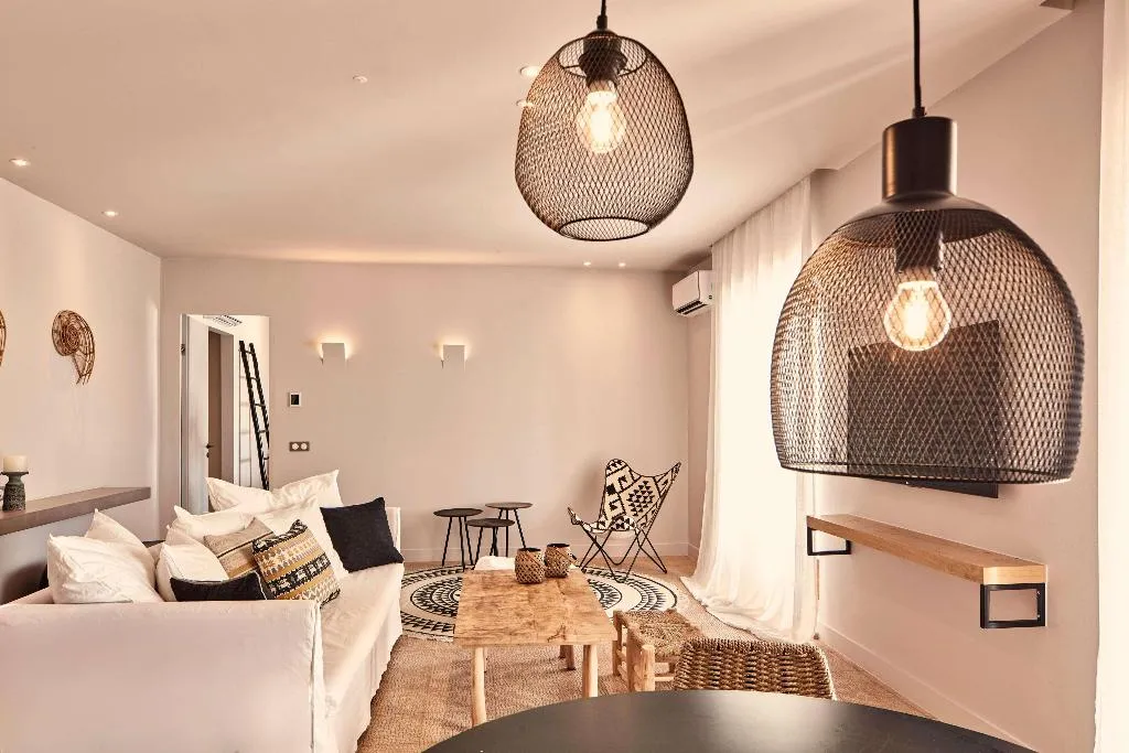 Room, Minos Beach Art Hotel, a Member of Design Hotels, Crete