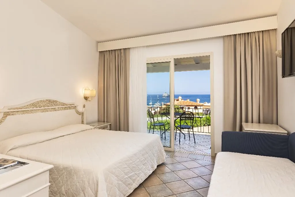 TRIPLE COMFORT SEA VIEW Room, Grand Hotel In Porto Cervo, Olbia