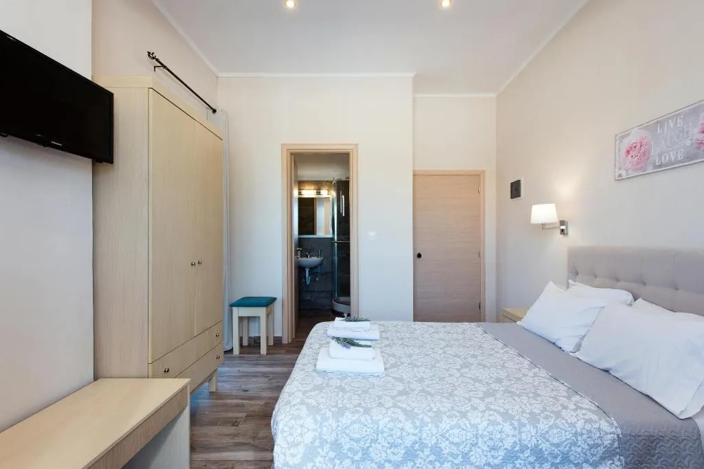 Room, Anita Hotel, Corfu