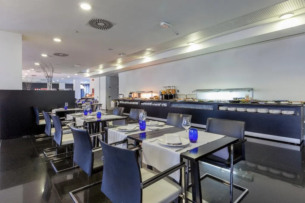 Restaurant, Axor Barajas, Madrid