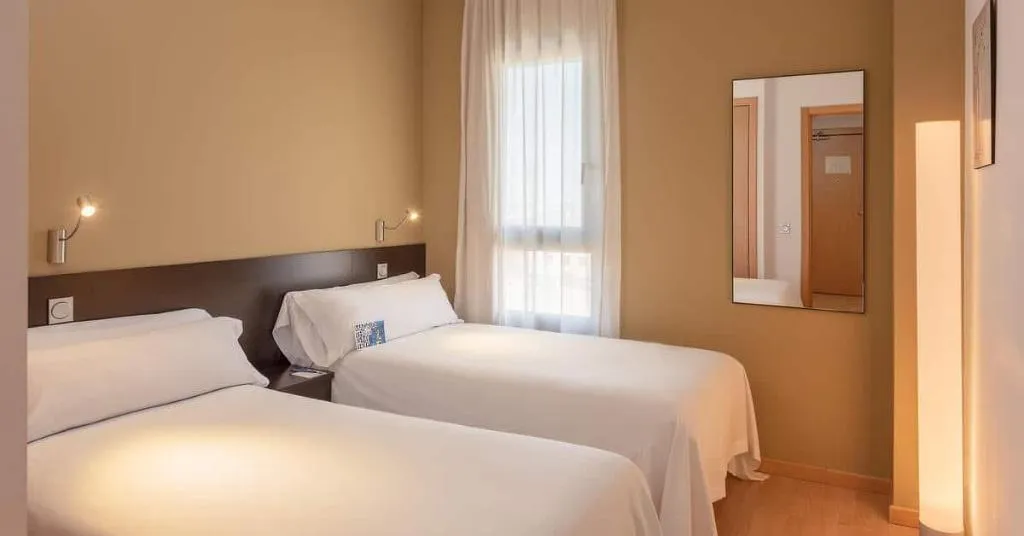 JUNIOR SUITE STANDARD Room, Madrid Airport Suites Affiliated By Melia, Madrid