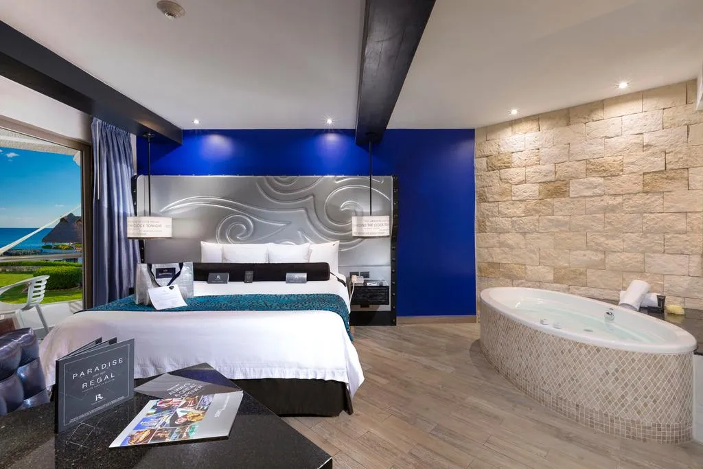 Room PARTIAL OCEAN VIEW KING BED Room, Hard Rock Hotel Riviera Maya All Inclusive, Cancun Area