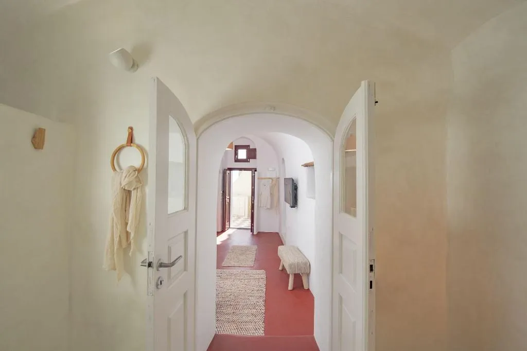 Room, Nano Suites, Santorini